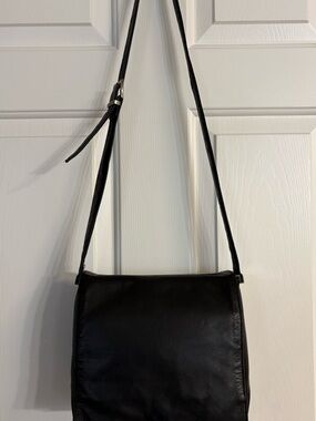 Vintage Perlina New York Black Leather Crossbody Bag